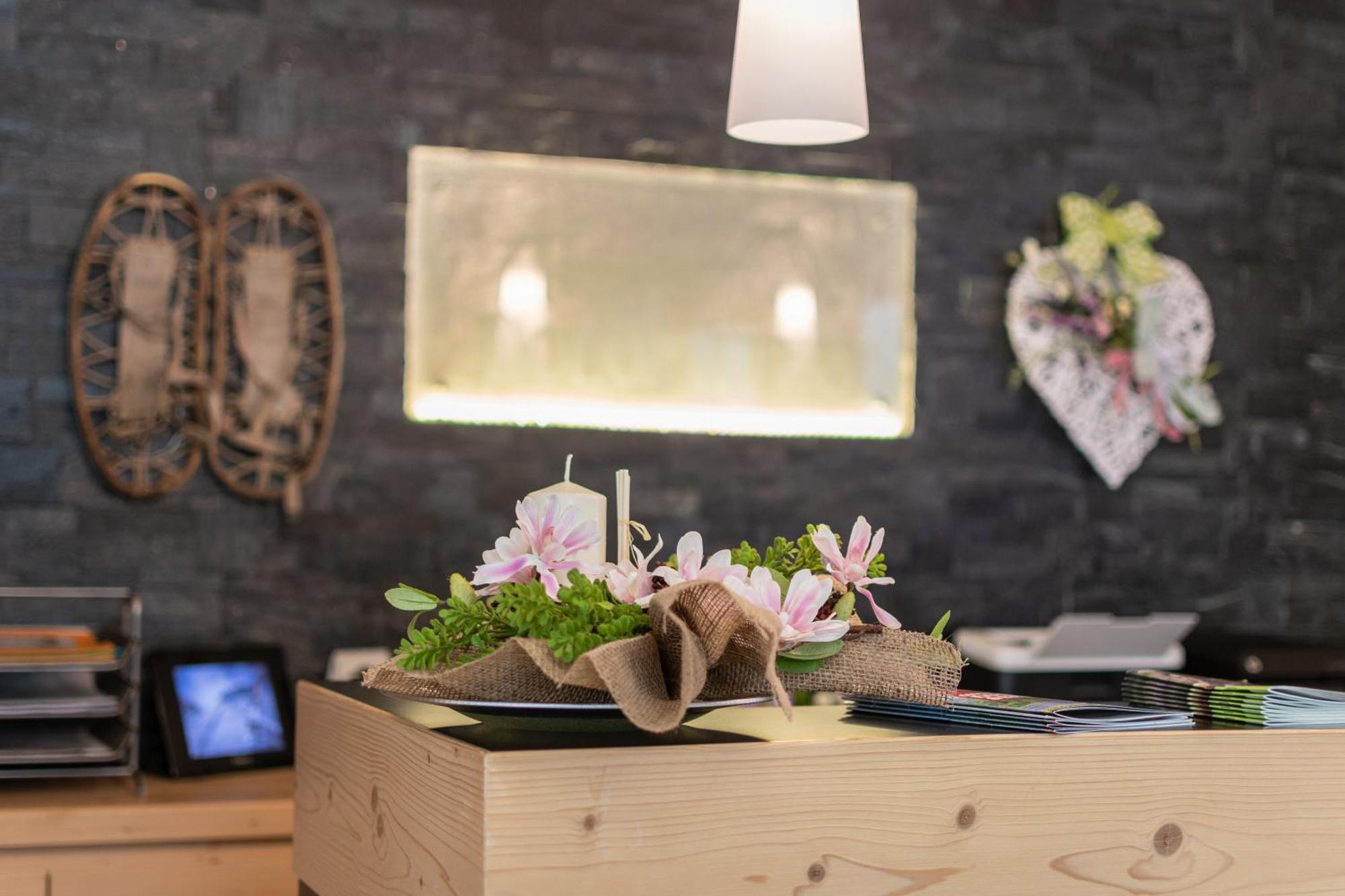 Aparthotel Dolomites Living&Relax Commezzadura Ngoại thất bức ảnh
