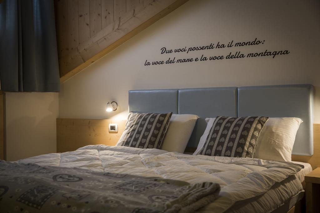 Aparthotel Dolomites Living&Relax Commezzadura Ngoại thất bức ảnh