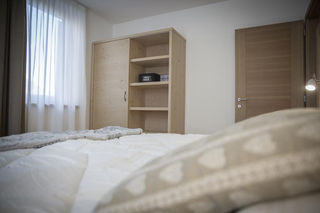 Aparthotel Dolomites Living&Relax Commezzadura Ngoại thất bức ảnh