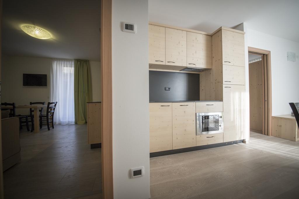 Aparthotel Dolomites Living&Relax Commezzadura Ngoại thất bức ảnh